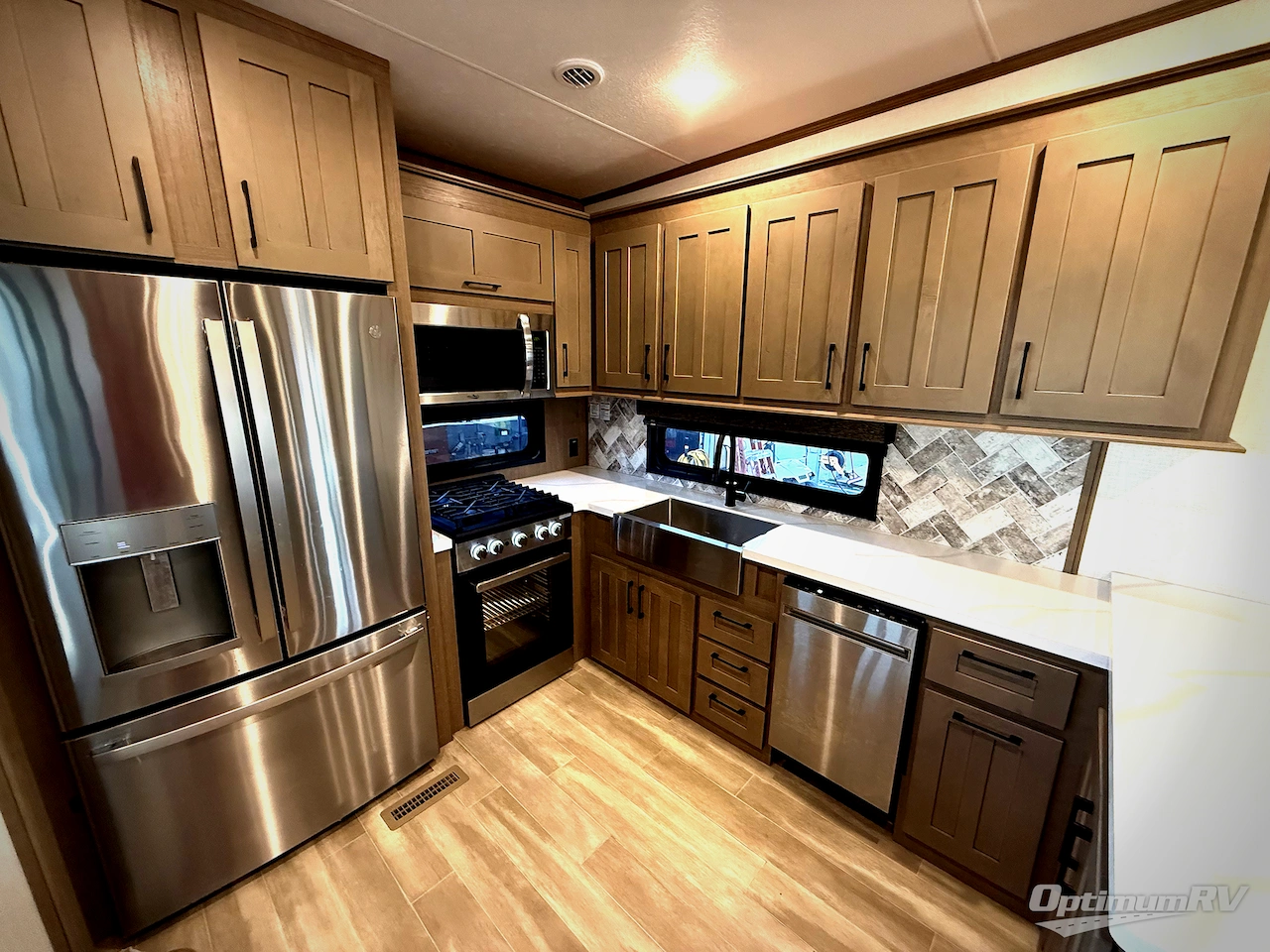 2024 KZ Durango Gold G391RKF Photo 15