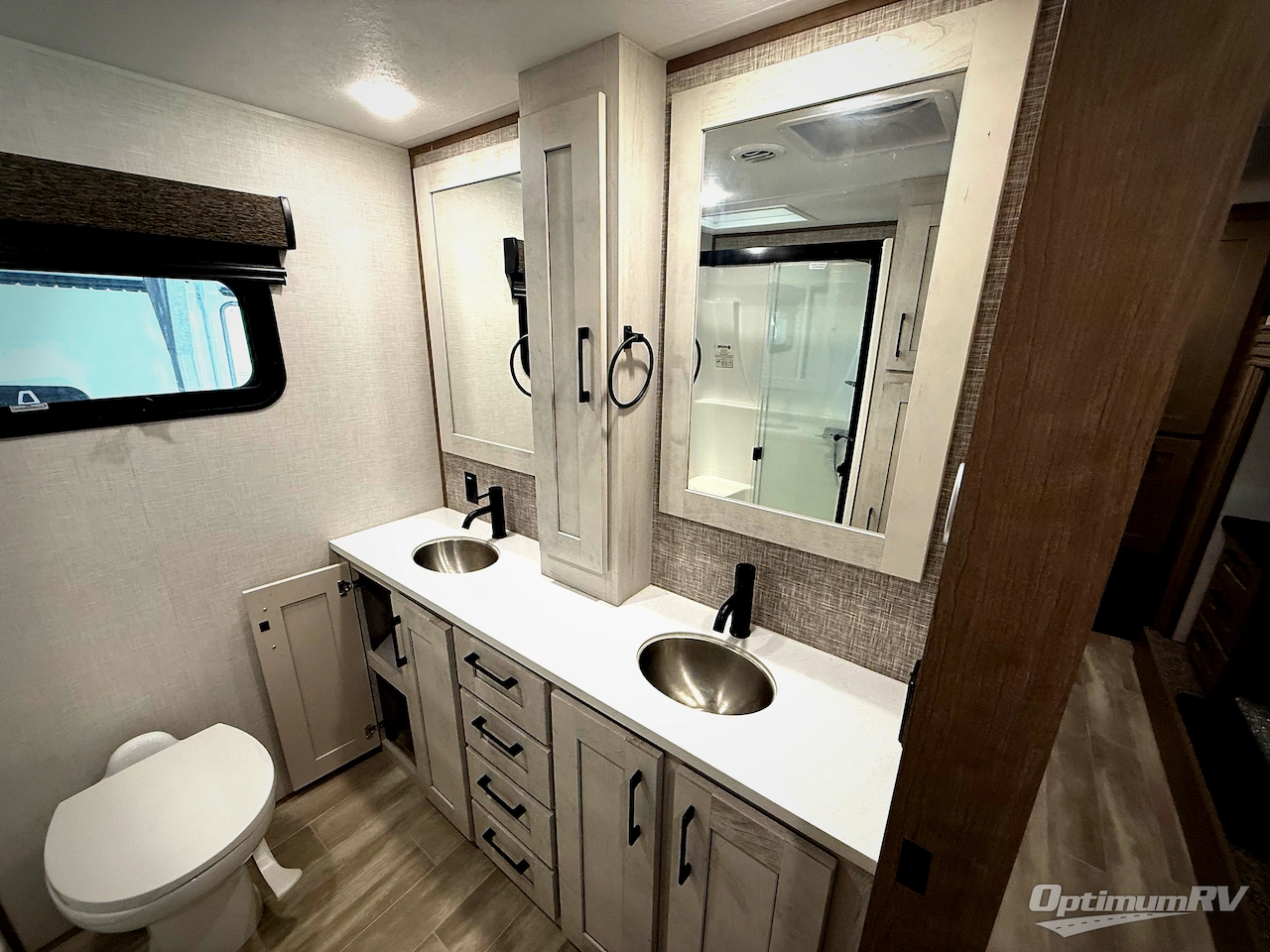 2024 KZ Durango Gold G391RKF Photo 23