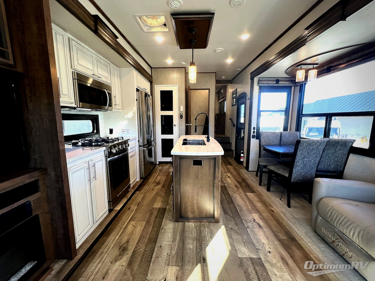 2021 KZ Durango Gold G366FBT Photo 5