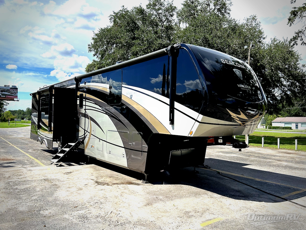 2022 VanLeigh Beacon 41LKB Photo 1