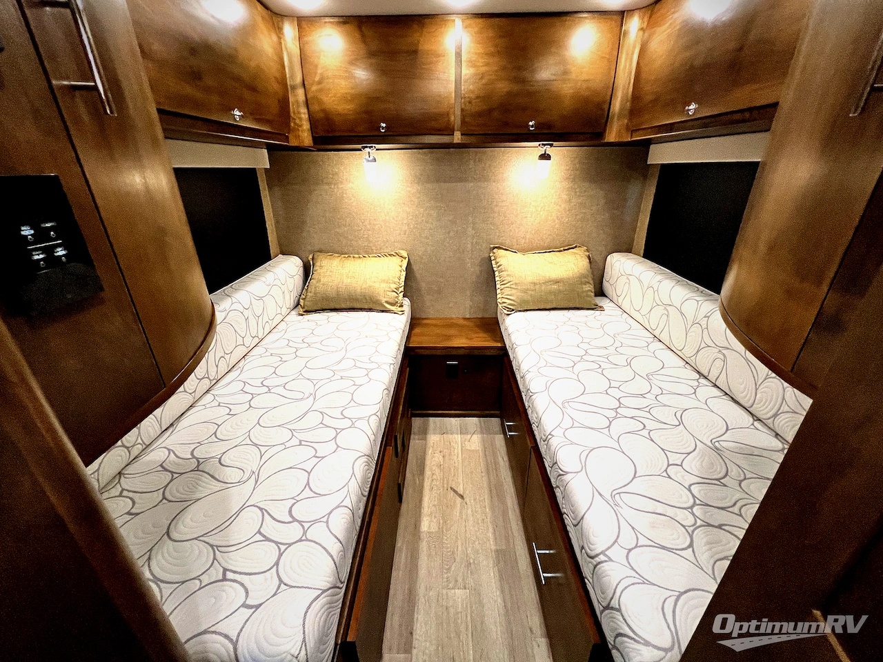 2018 Tiffin Wayfarer 24TW Photo 16