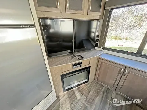2022 Keystone Cougar Half-Ton 25RES RV Photo 3