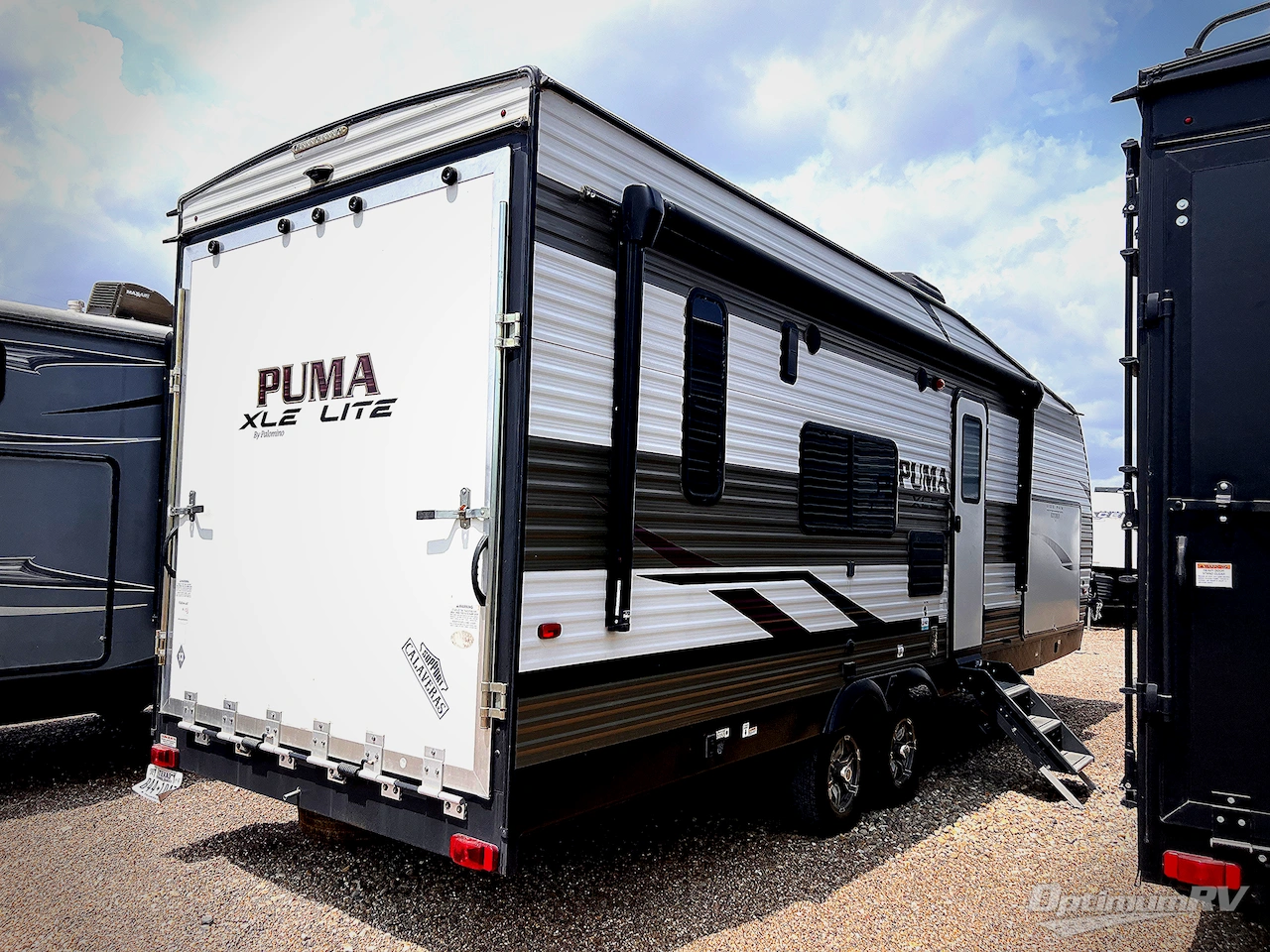 2021 Palomino Puma XLE Lite 25TFC Photo 2