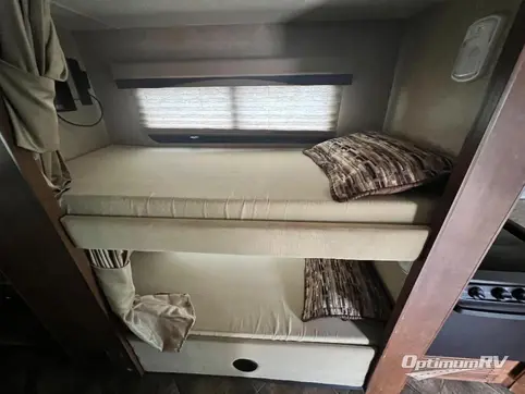 2015 Thor ACE 30.2 RV Photo 4