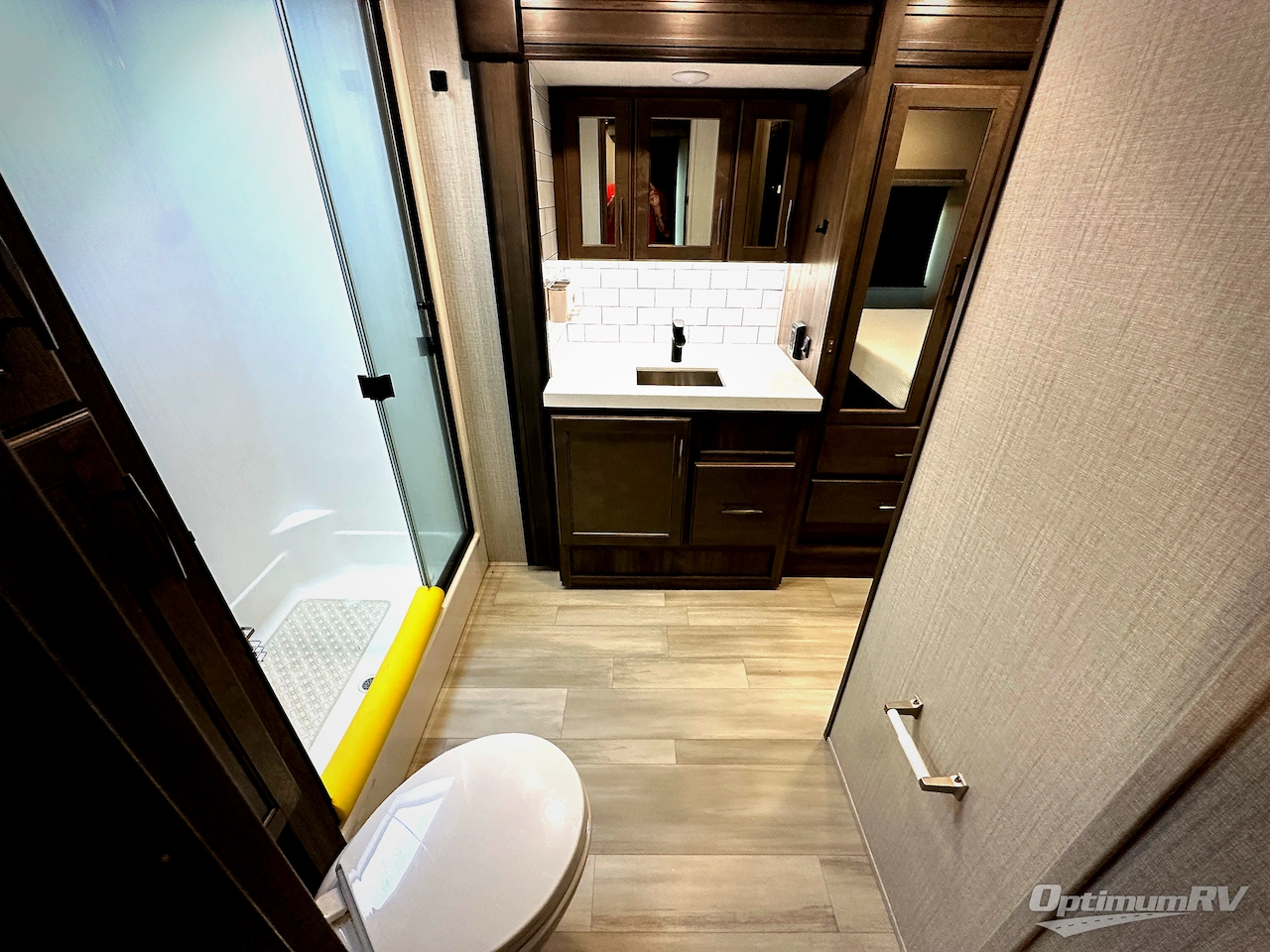 2022 Grand Design Solitude S-Class 2930RL Photo 13