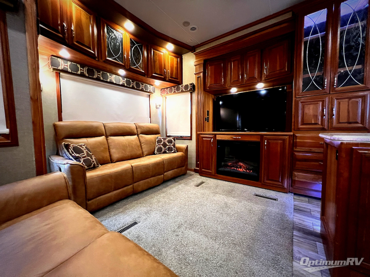2016 DRV Luxury Suites Mobile Suites 36RSSB3 Photo 11