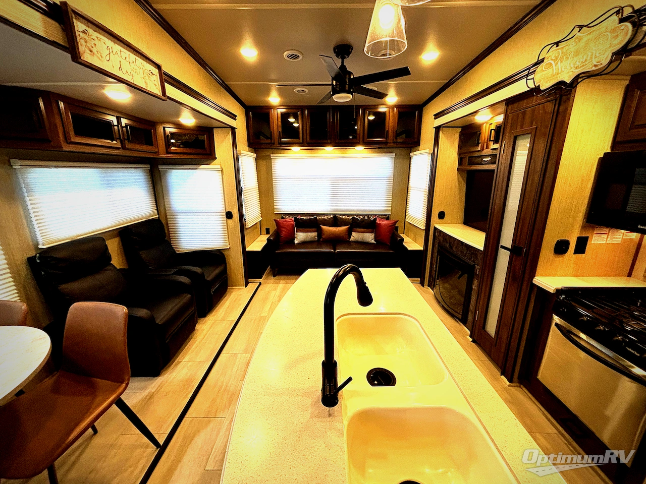 2018 Palomino Columbus Compass 377MBC Photo 4