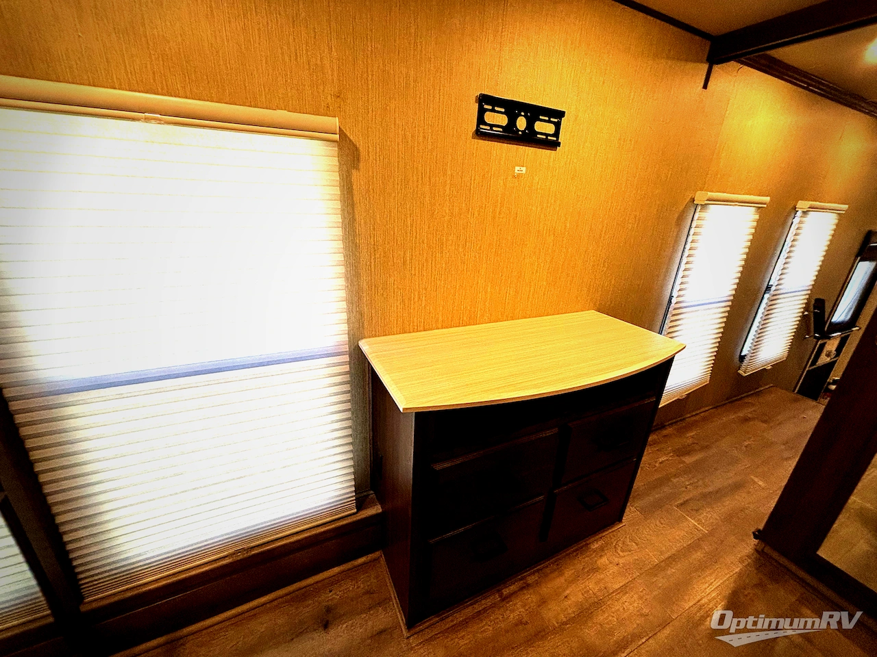 2018 Palomino Columbus Compass 377MBC Photo 12