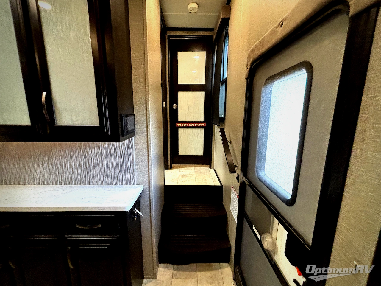 2019 Grand Design Momentum M-Class 351M Photo 7