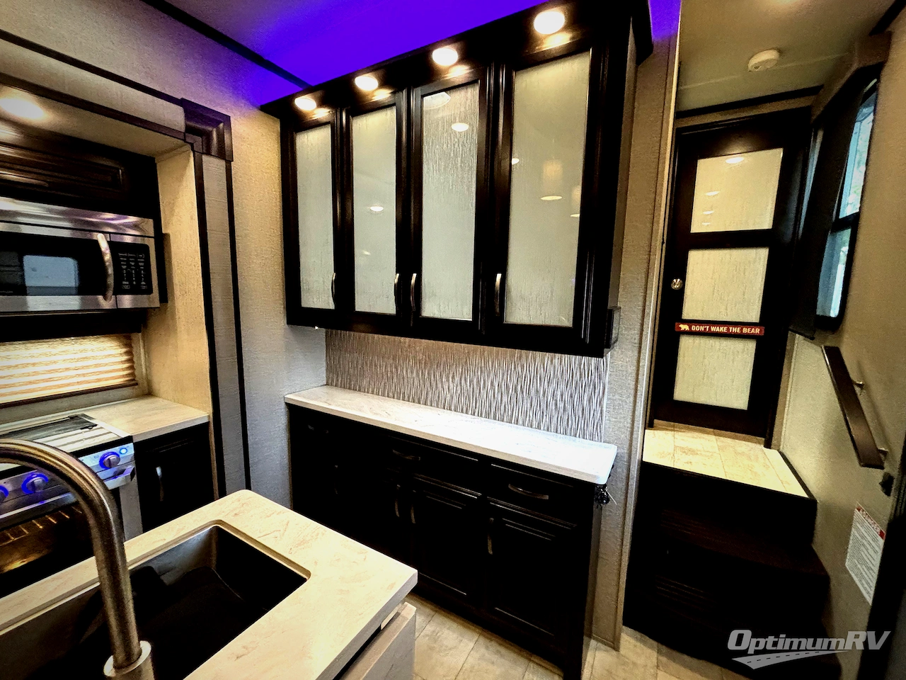 2019 Grand Design Momentum M-Class 351M Photo 11