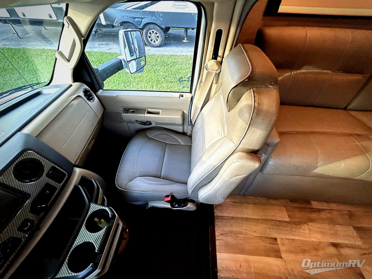 2020 Jayco Greyhawk Prestige 30XP Photo 8