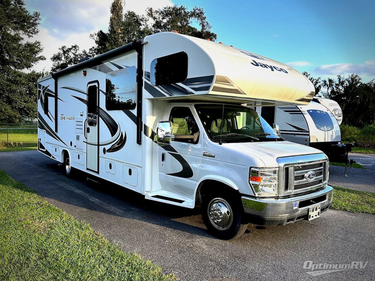 2020 Jayco Greyhawk Prestige 30XP Photo 1