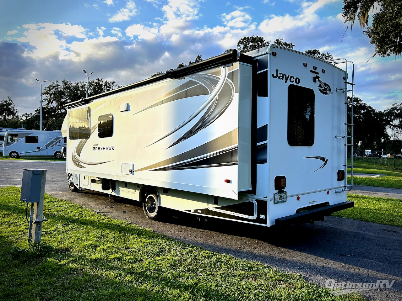 2020 Jayco Greyhawk Prestige 30XP Photo 3