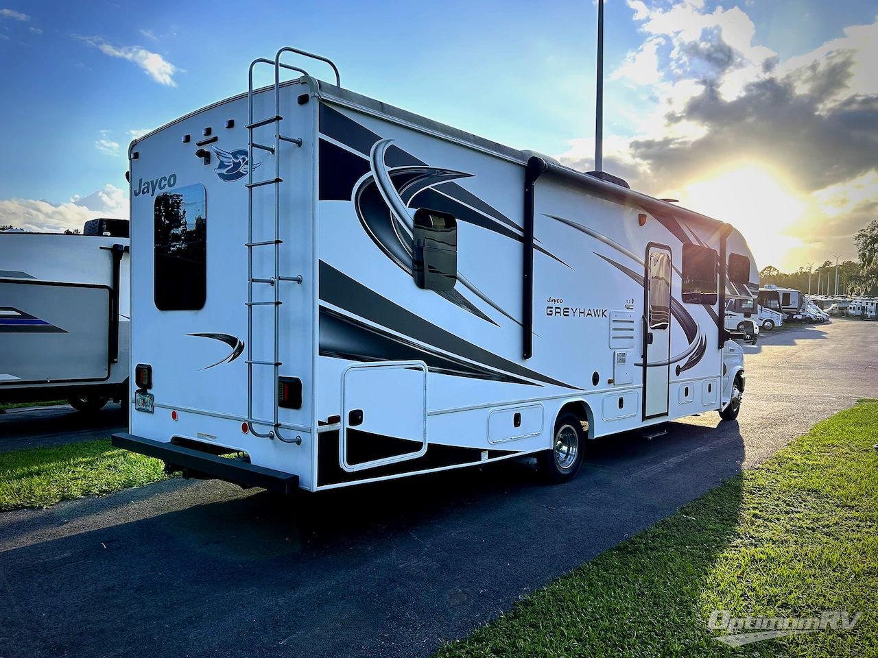 2020 Jayco Greyhawk Prestige 30XP Photo 2