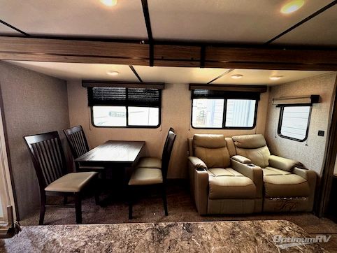 2020 CrossRoads Volante 34RE RV Photo 4