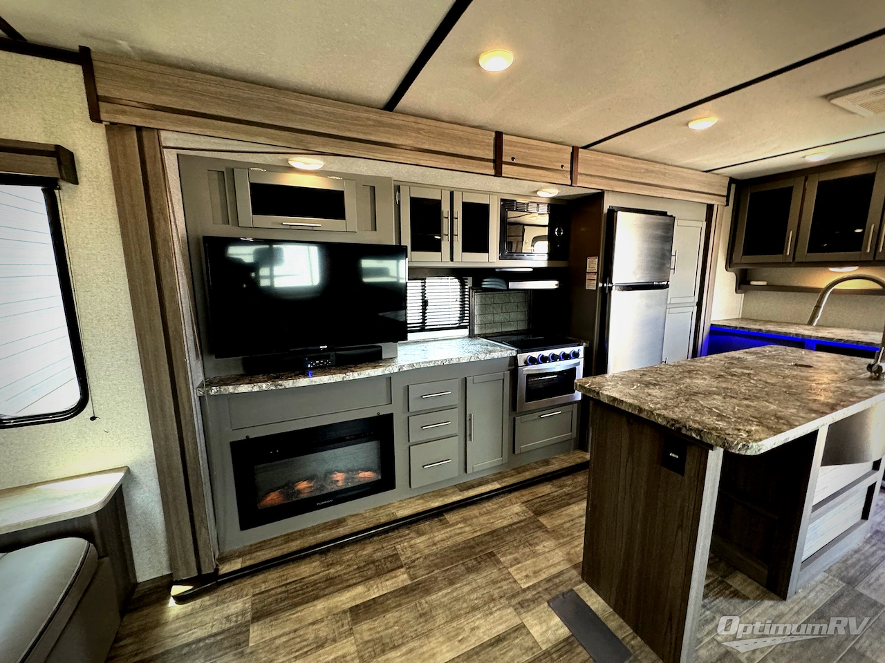 2020 CrossRoads Volante 34RE Photo 9