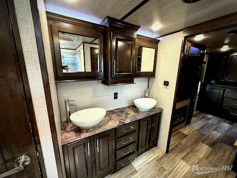 2021 Dutchmen Yukon 421FL RV Photo 4