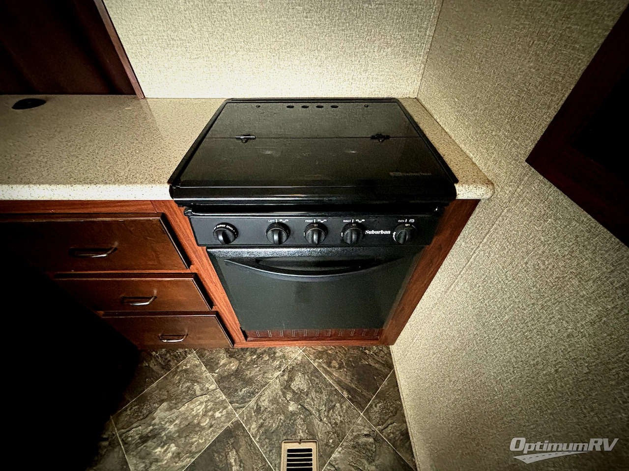2016 Forest River Vengeance Touring Edition 40D12 Photo 9