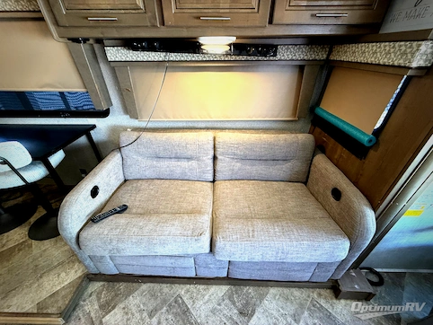 2018 Forest River Georgetown 5 Series 36B5 RV Photo 2