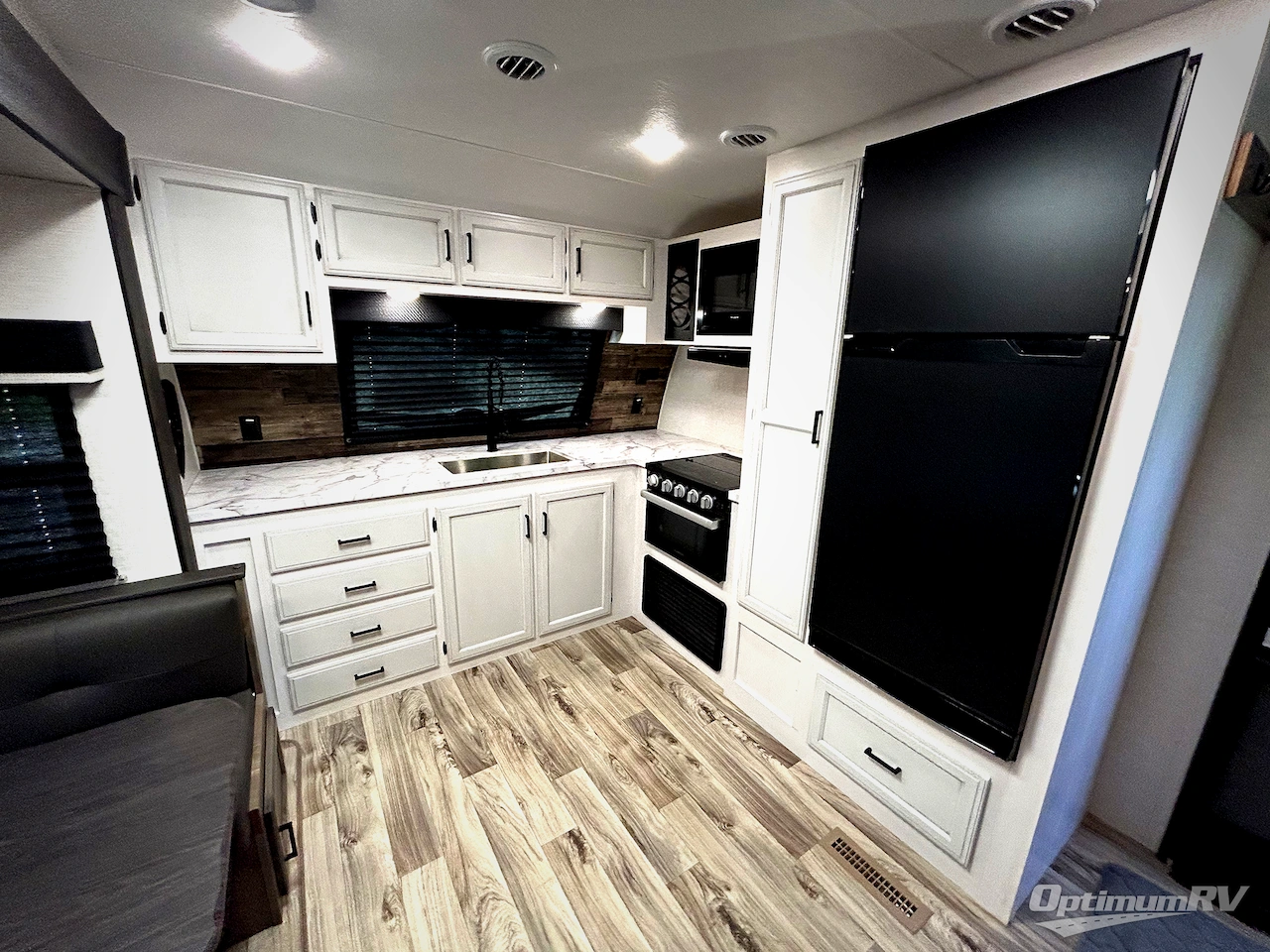 2023 Venture SportTrek M-251VFK Photo 6