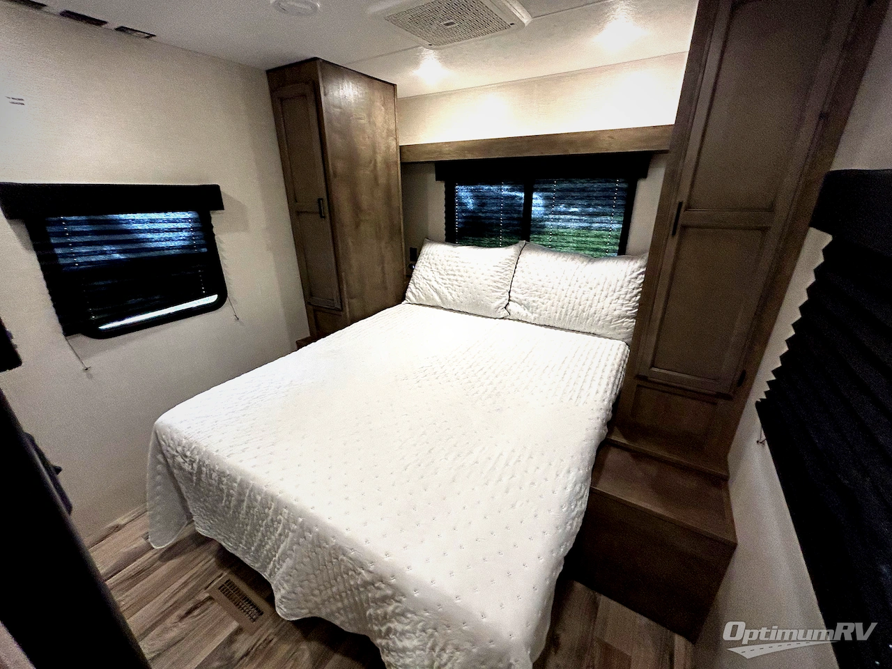 2023 Venture SportTrek M-251VFK Photo 14
