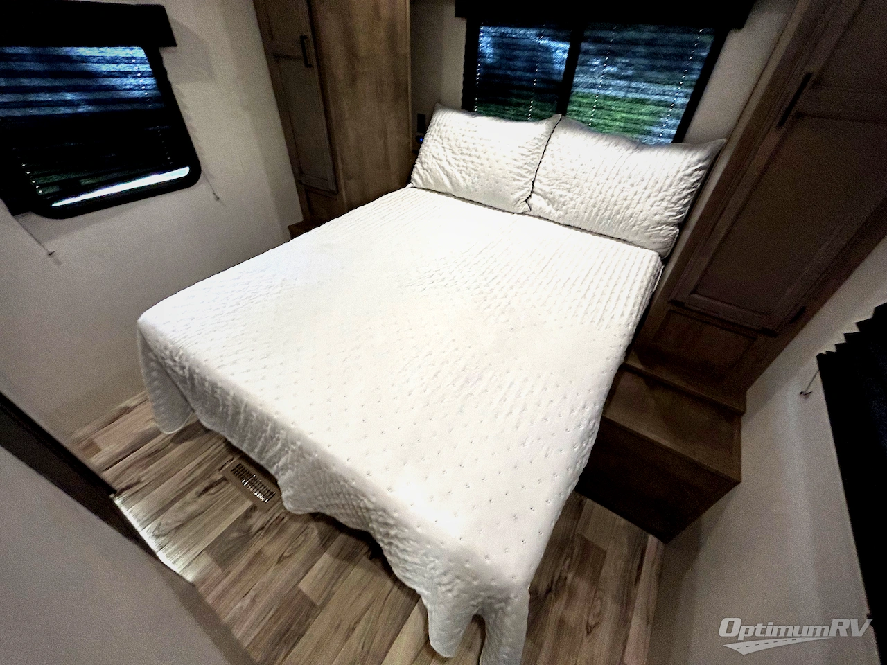 2023 Venture SportTrek M-251VFK Photo 15