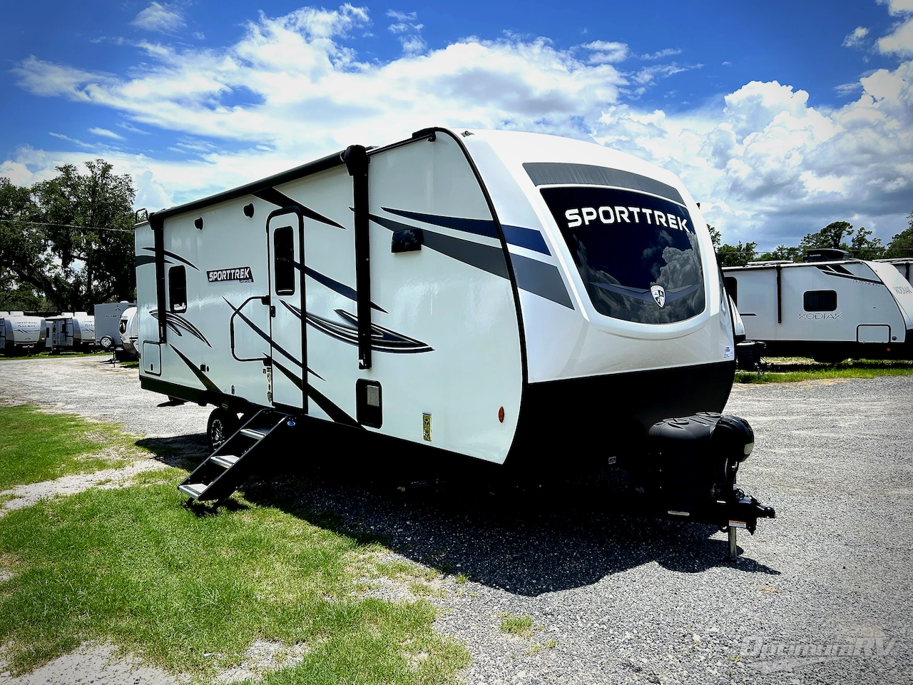 2023 Venture SportTrek M-251VFK Photo 1
