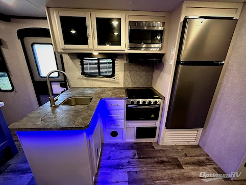 2022 CrossRoads Volante 34BH RV Photo 2