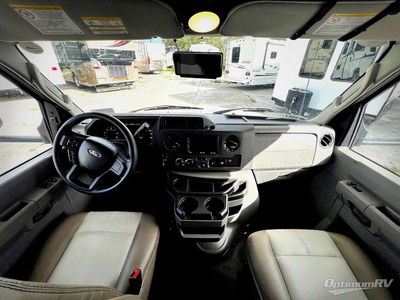 2025 Coachmen Leprechaun 298KB Ford 450 Photo 7