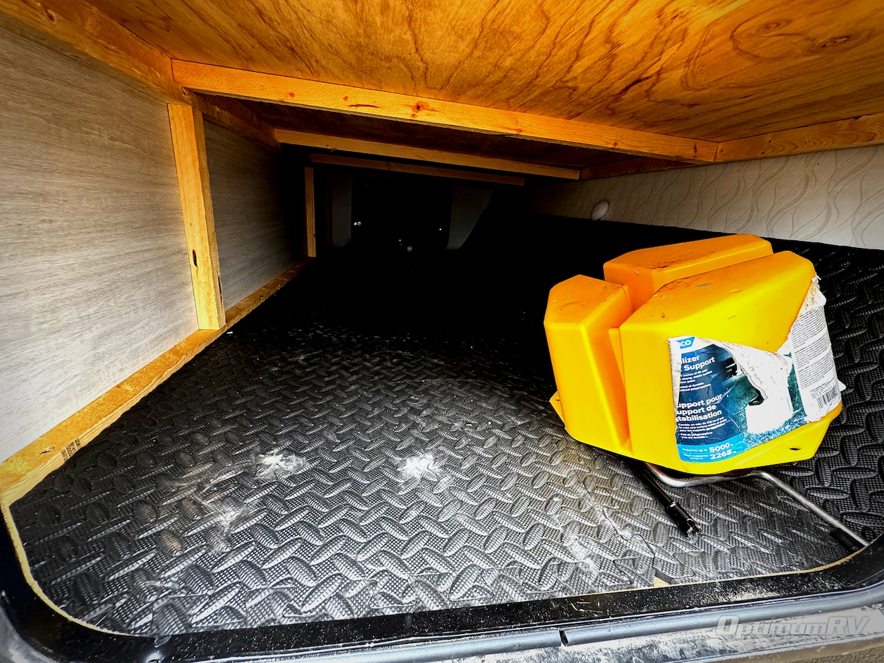 2025 Palomino Puma Camping Edition 283BHCE Photo 2