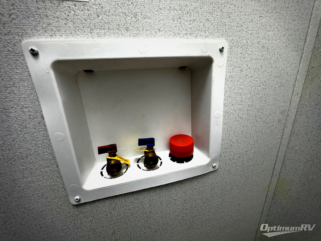 2025 Palomino Puma Camping Edition 283BHCE Photo 9