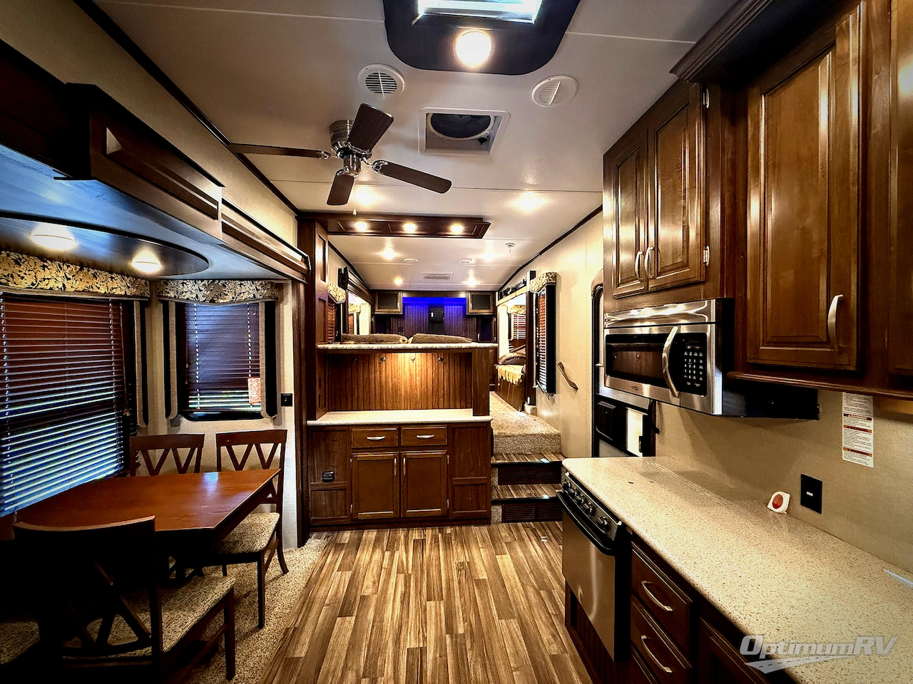 2016 Keystone Montana High Country 375FL Photo 7