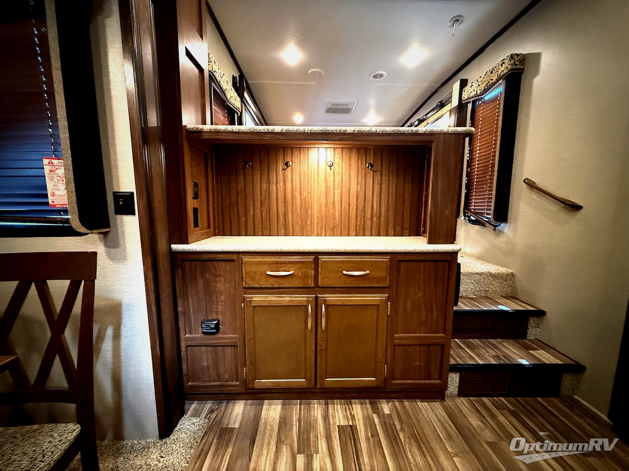 2016 Keystone Montana High Country 375FL Photo 8