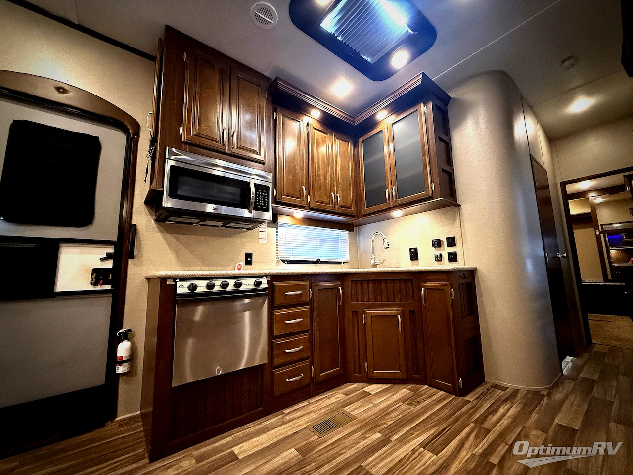2016 Keystone Montana High Country 375FL Photo 15
