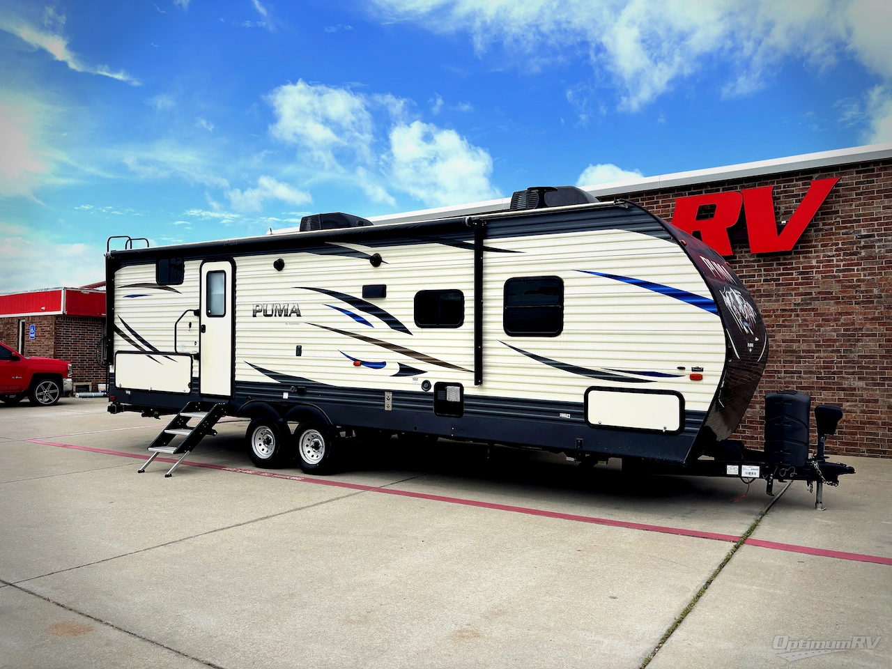 2019 Palomino Puma 28FQDB Photo 1