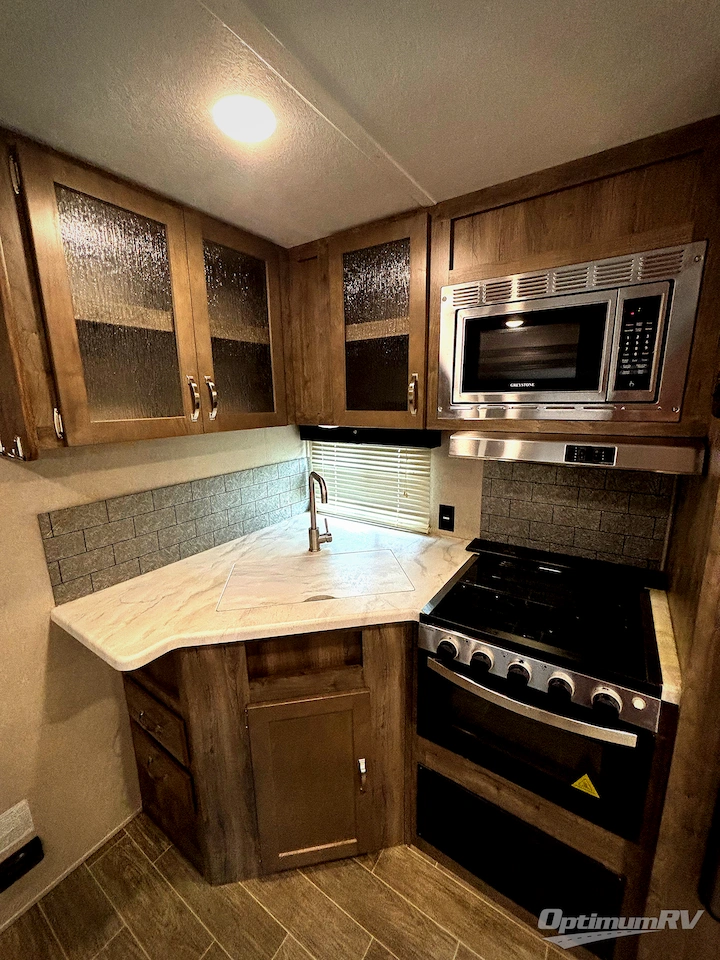 2019 Palomino Puma 28FQDB Photo 7