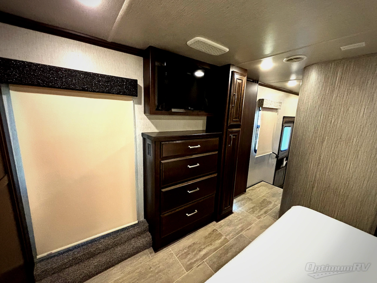 2019 Heartland Bighorn 3980RRD Photo 12