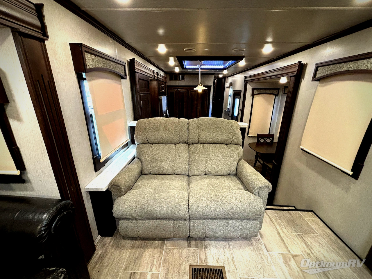 2019 Heartland Bighorn 3980RRD Photo 20