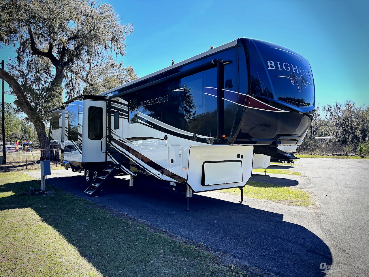 2019 Heartland Bighorn 3980RRD Photo 1