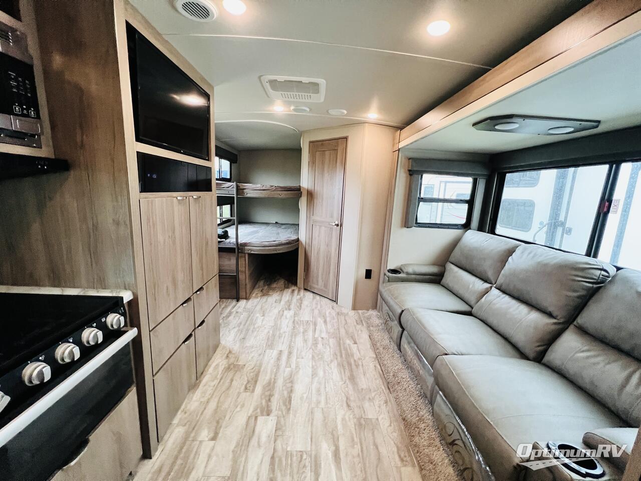 2021 Grand Design Imagine 2400BH Photo 5
