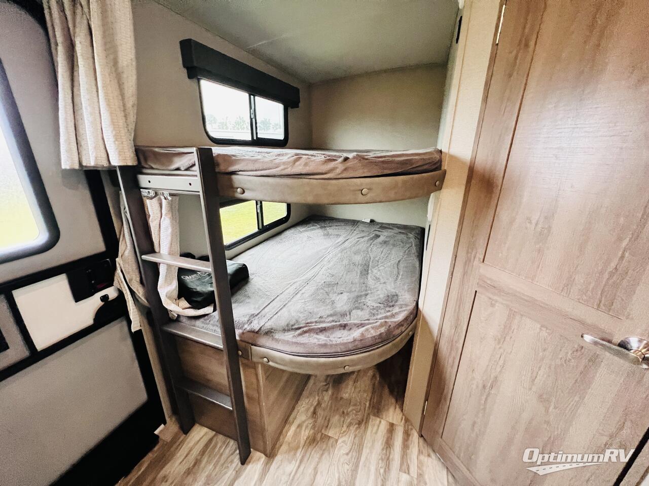 2021 Grand Design Imagine 2400BH Photo 15