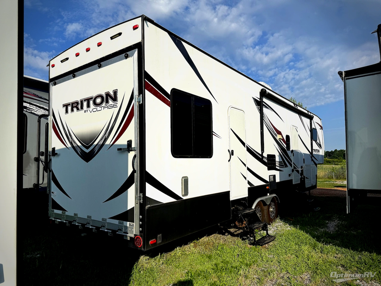 2016 Dutchmen Triton 3451 Photo 2