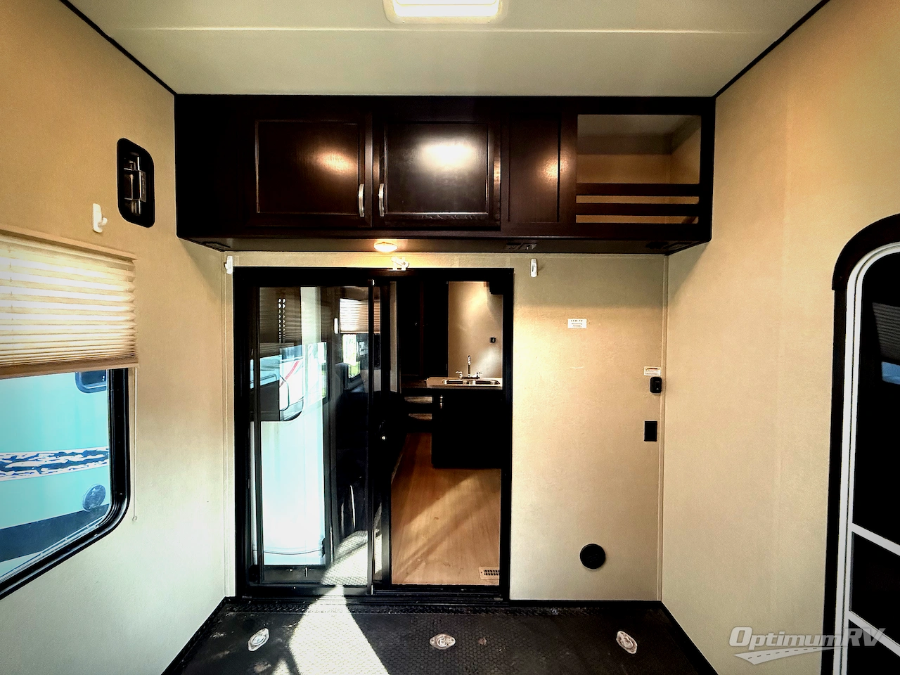 2016 Dutchmen Triton 3451 Photo 11