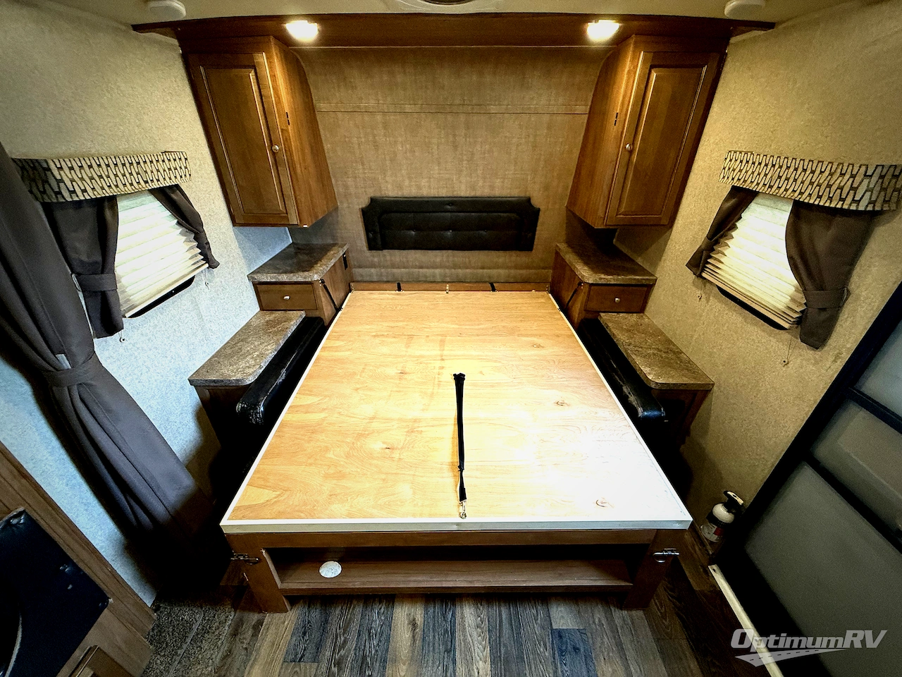 2017 Forest River Rockwood Mini Lite 2104S Photo 7