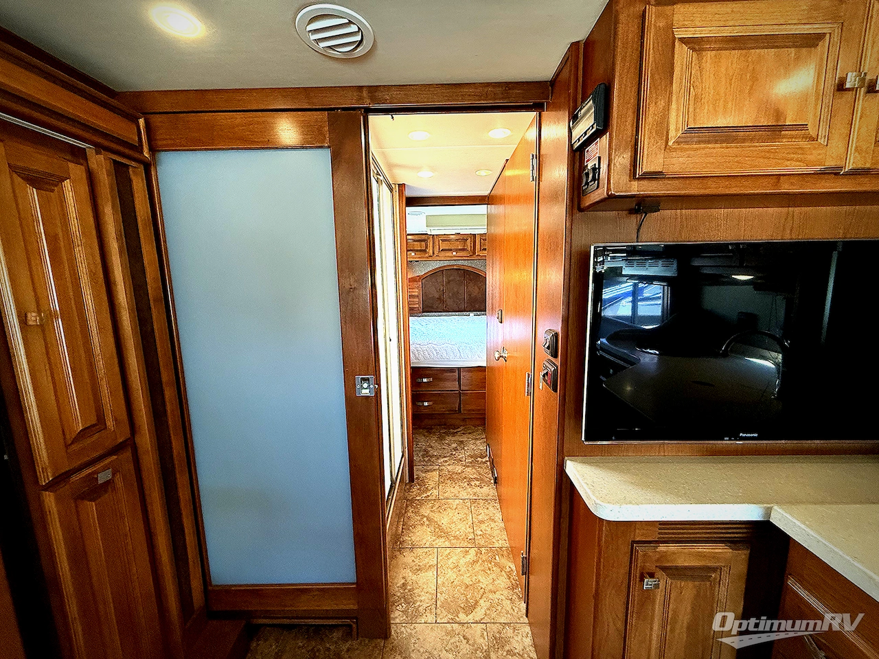 2013 Tiffin Allegro Breeze 32 BR Photo 12