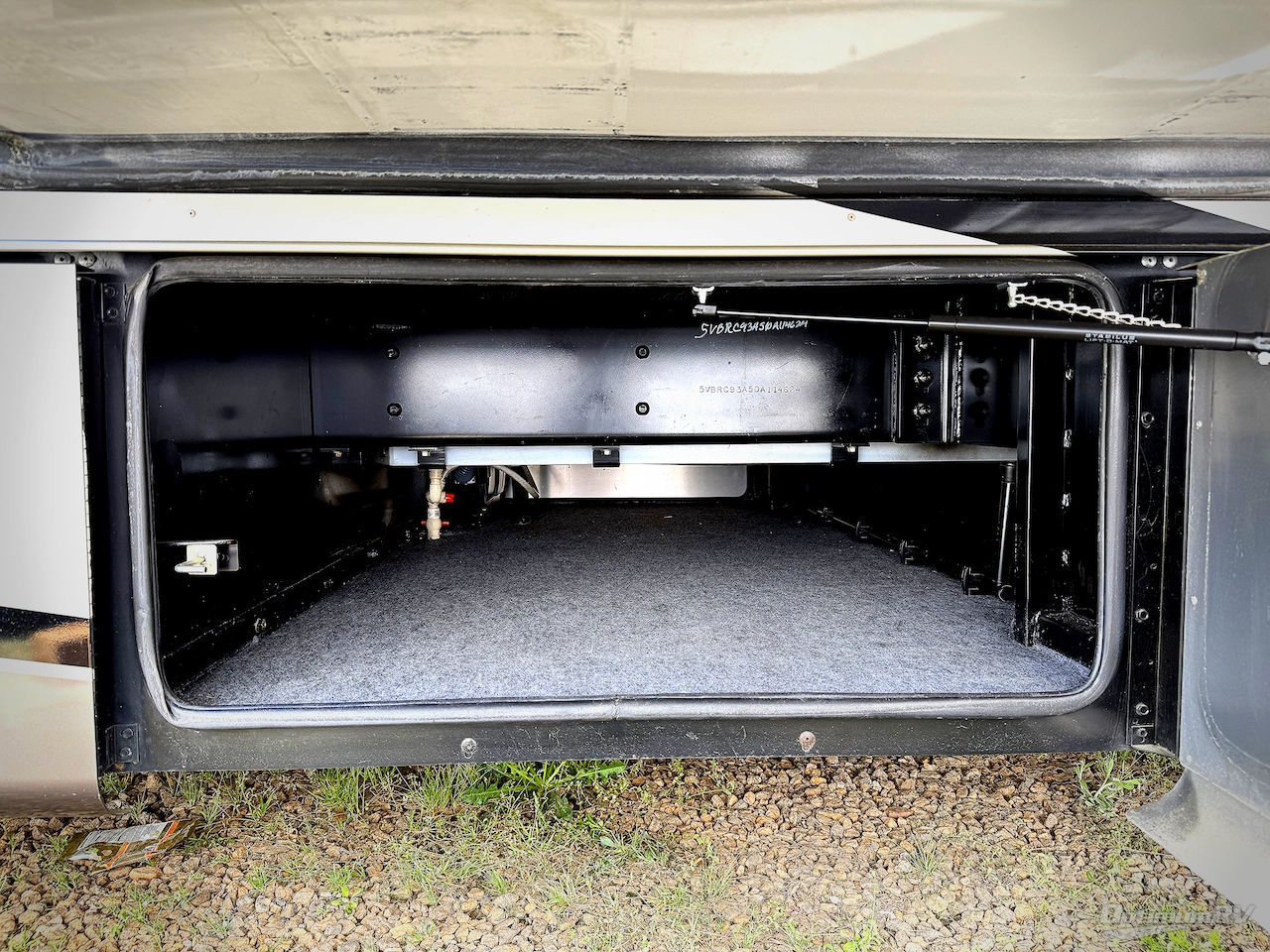 2013 Tiffin Allegro Breeze 32 BR Photo 24