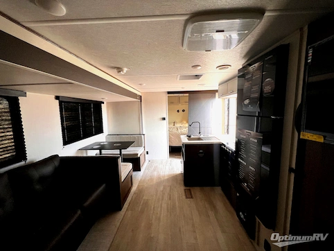 2026 Prime Time Avenger 26DBS RV Photo 2