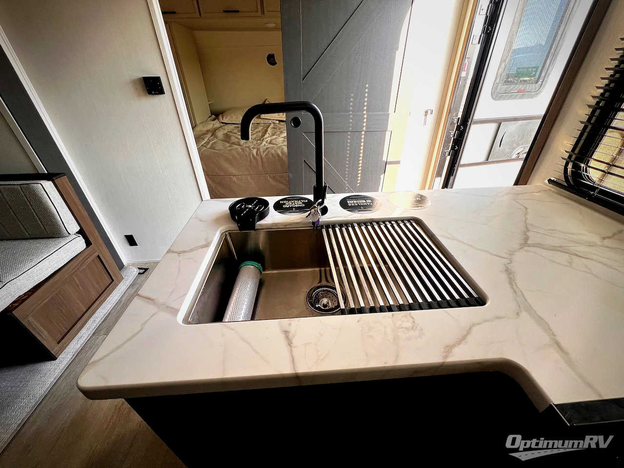 2026 Prime Time Avenger 26DBS Photo 7