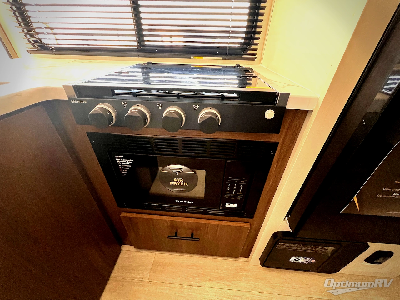 2026 Prime Time Avenger 26DBS Photo 8