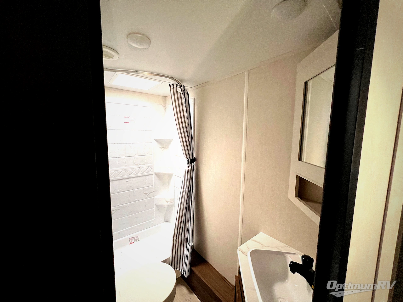 2026 Prime Time Avenger 26DBS Photo 15